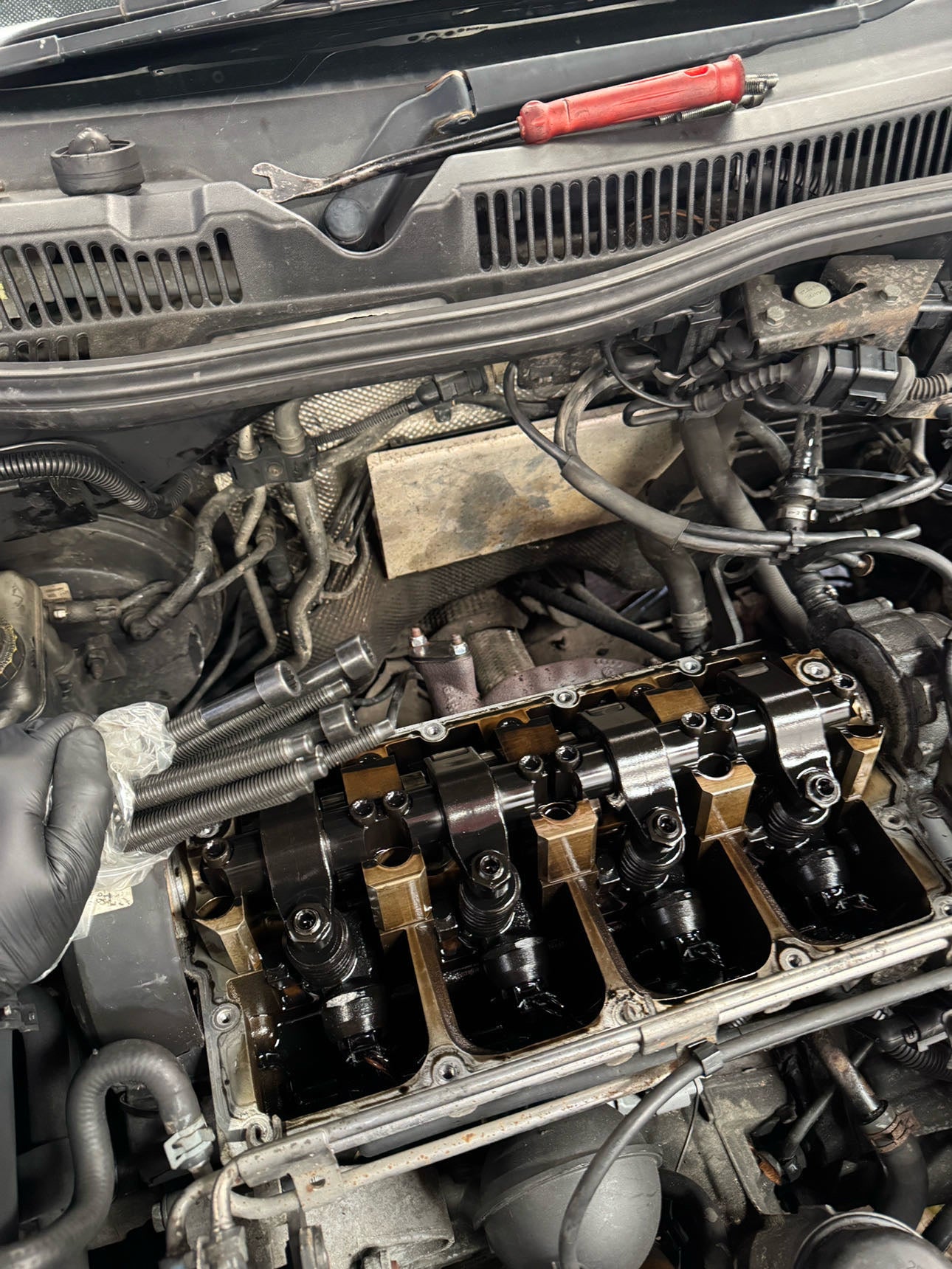 Headbolts Fitting Service - West Yorkshire